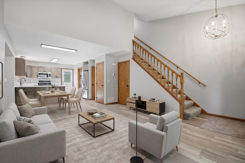 320 Jenny Ln, Owatonna, MN 55060