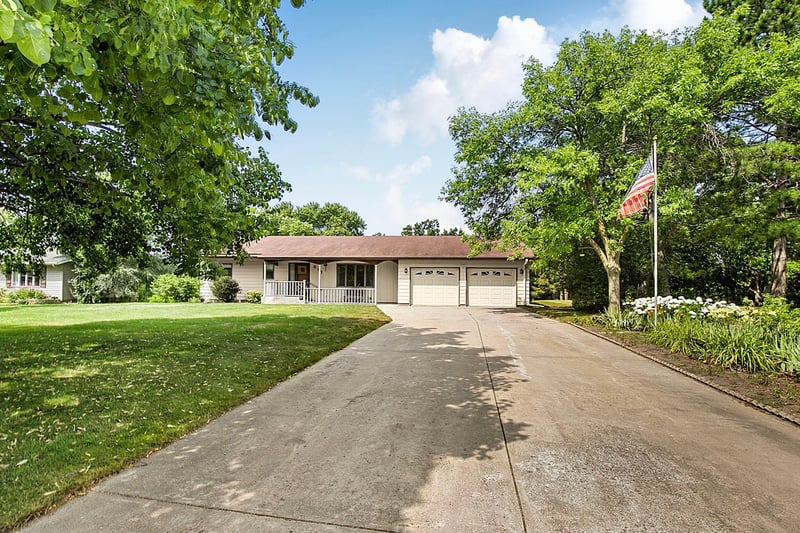 517 9th Ave N, Cold Spring, MN 56320
