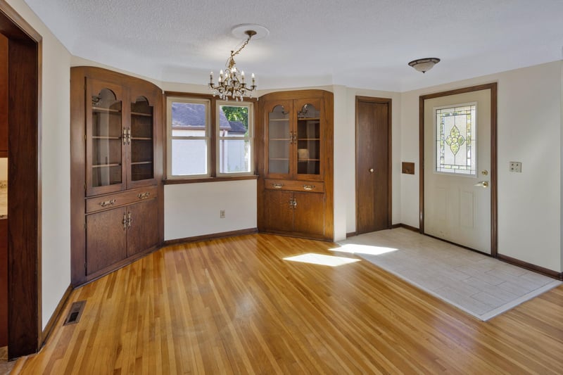 4201 40th Ave N, Robbinsdale, MN 55422