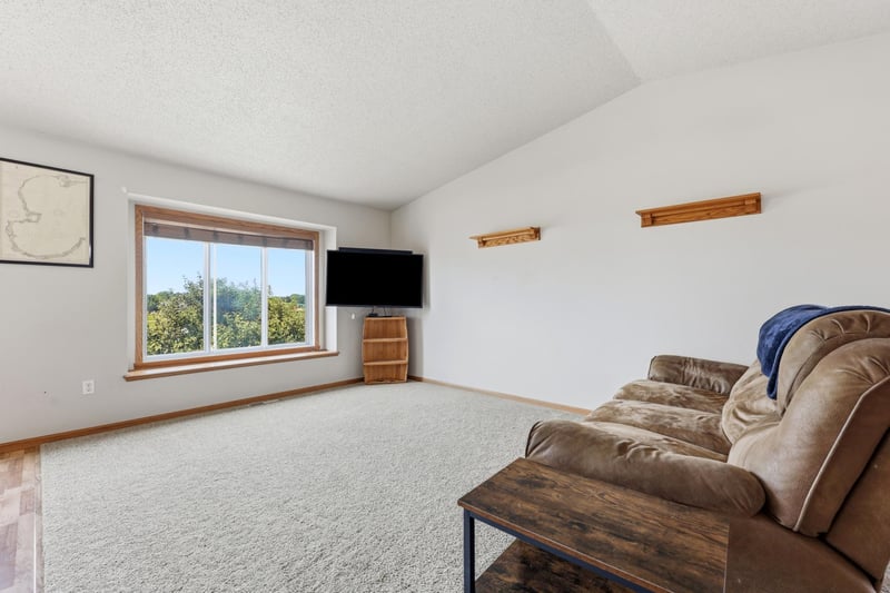 3501 10th St S, Moorhead, MN 56560