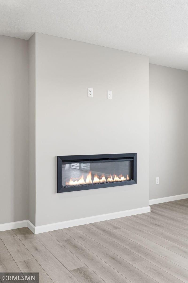 22377 Denmark Ct, Farmington, MN 55024