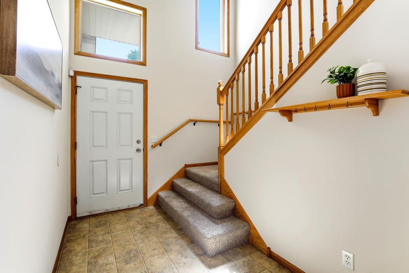 770 1st Ave NW, New Brighton, MN 55112