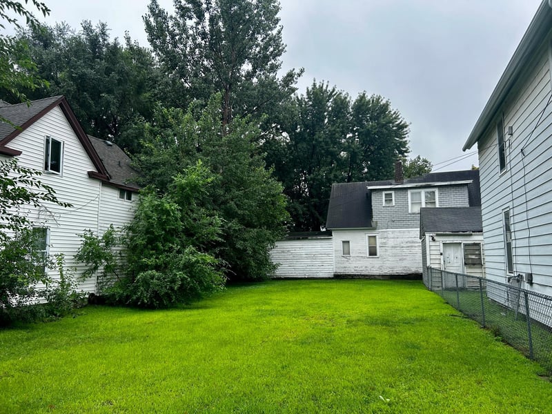1004 20th Ave NE, Minneapolis, MN 55418