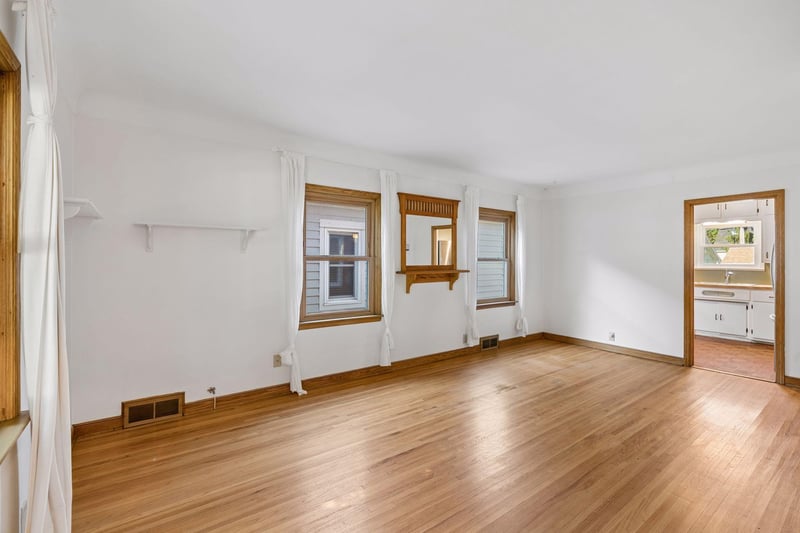 1605 Merrill St, Saint Paul, MN 55108
