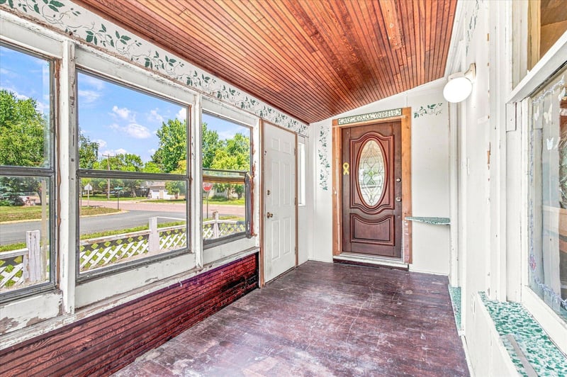 810 Chieftain St, Osceola, WI 54020