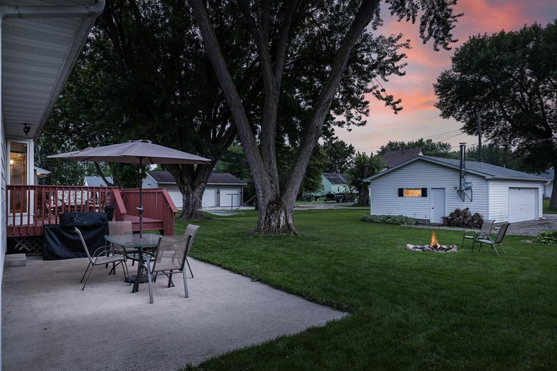 213 3rd St S, Gaylord, MN 55334