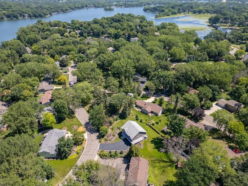 85 Maple Island Rd, Lakeville, MN 55044