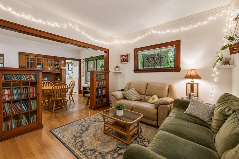 1004 26th Ave SE, Minneapolis, MN 55414