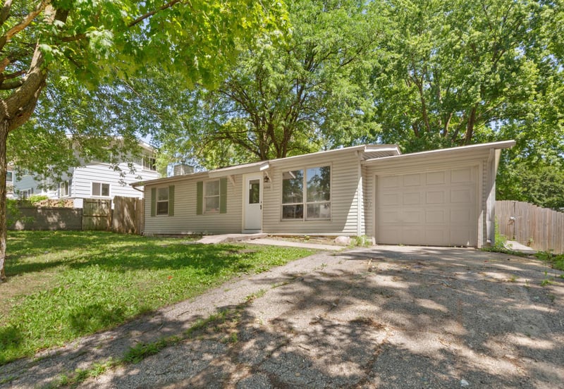 3940 Willow Heights Dr SW, Rochester, MN 55902
