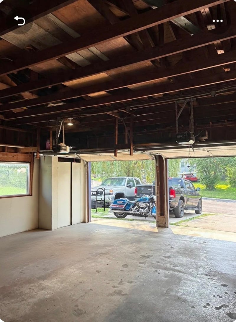 1516 Wellington Crescent, Faribault, MN 55021