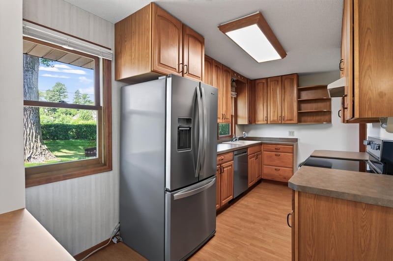 922 23rd Ave NW, New Brighton, MN 55112