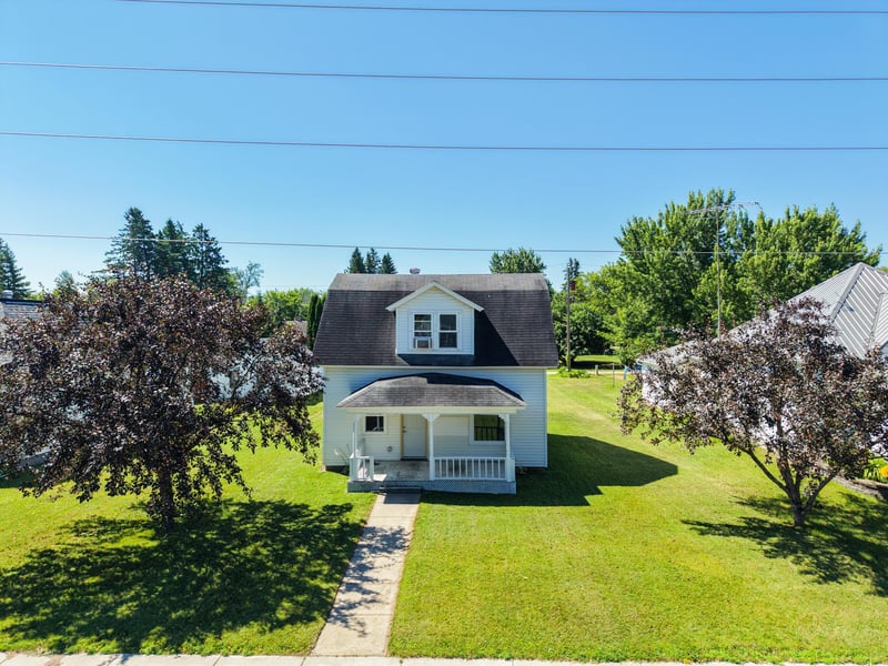 313 Minnesota Ave E, Sebeka, MN 56477