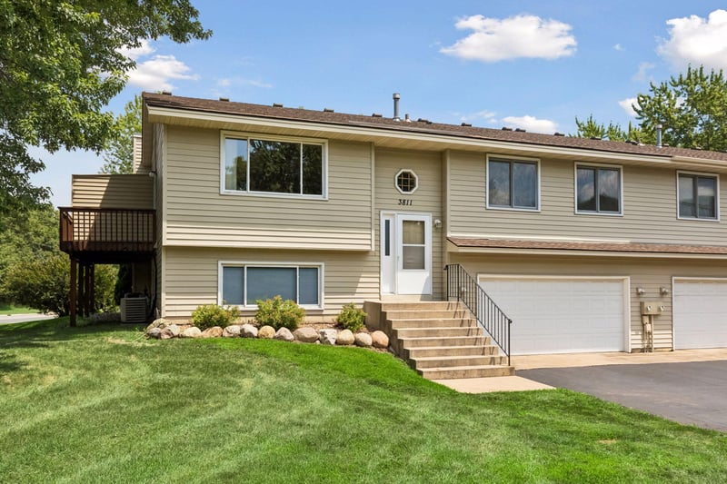 3811 Windcrest Ct, Eagan, MN 55123