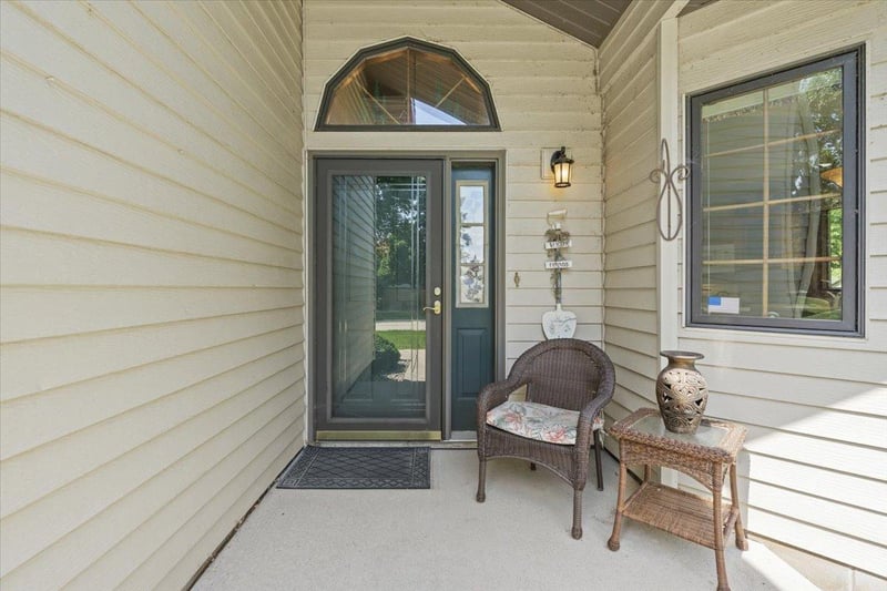 2210 Brookwood Ct, Fergus Falls, MN 56537