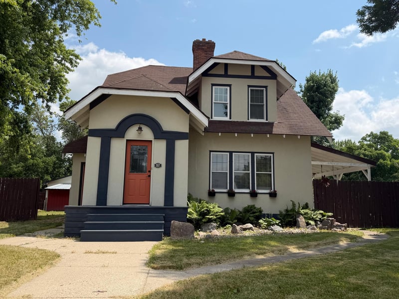 207 S Johnson Ave, Fosston, MN 56542