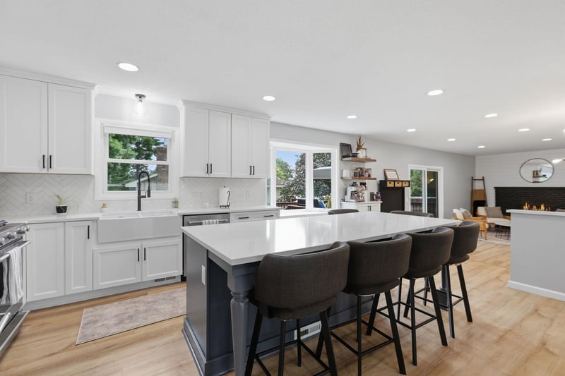 2636 Ridge Ln, Mounds View, MN 55112