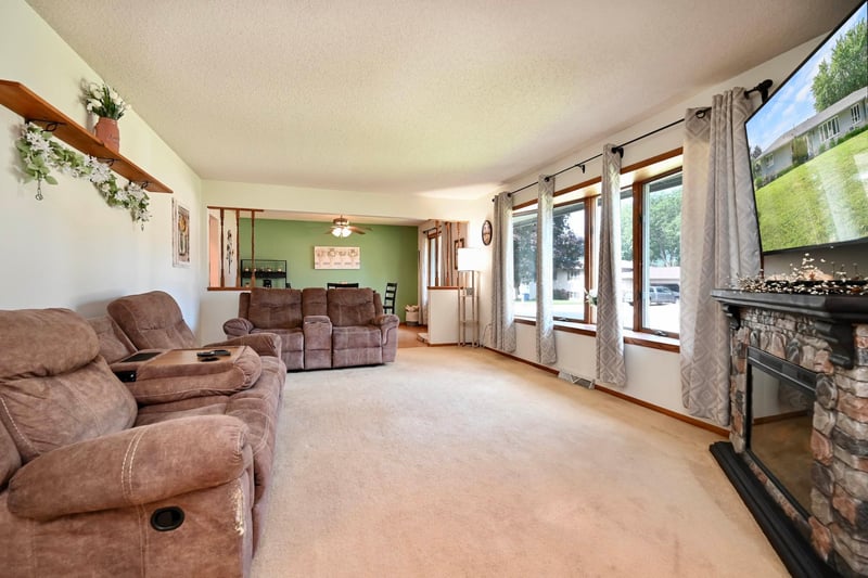 770 52nd Ave, Goodview, MN 55987