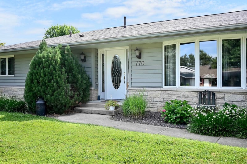 770 52nd Ave, Goodview, MN 55987
