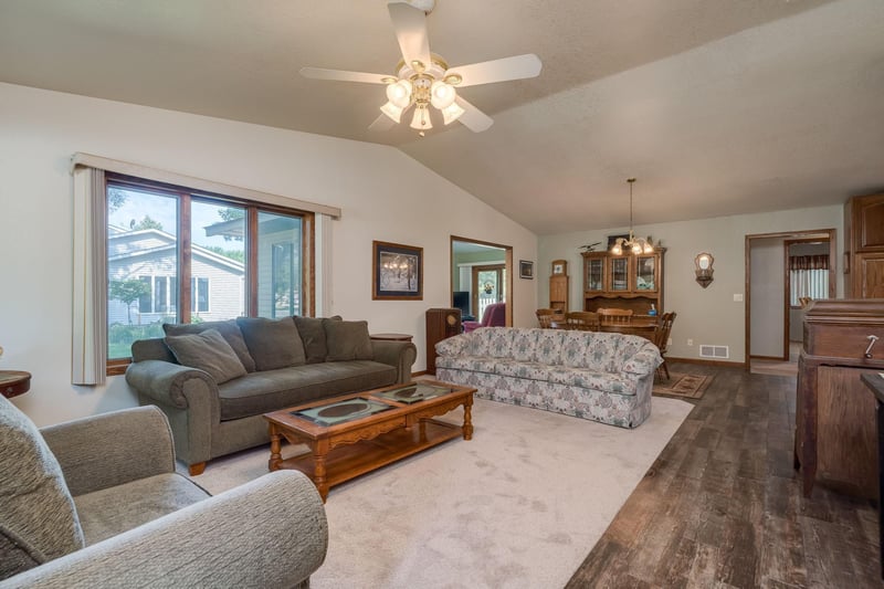 501 N Welco Dr, Montgomery, MN 56069
