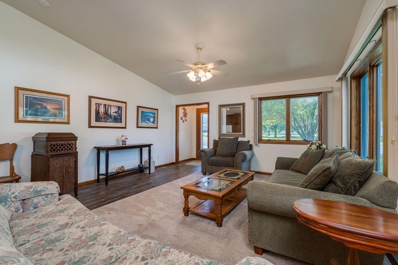 501 N Welco Dr, Montgomery, MN 56069