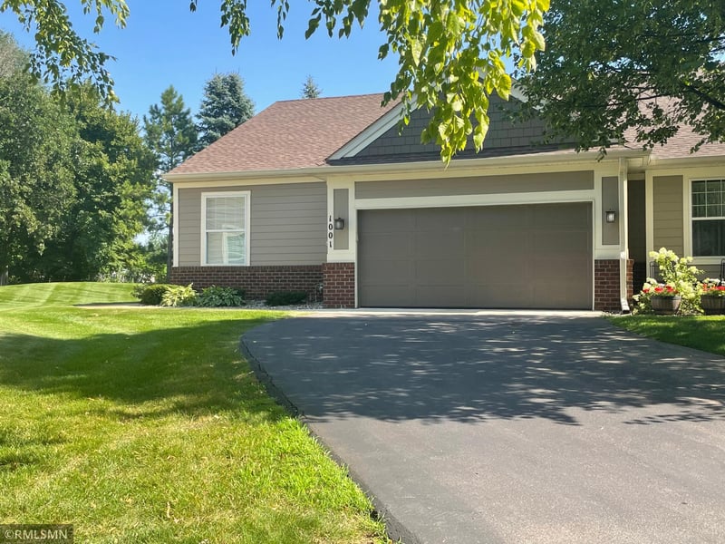 1001 Victoria Greens Blvd, Victoria, MN 55386