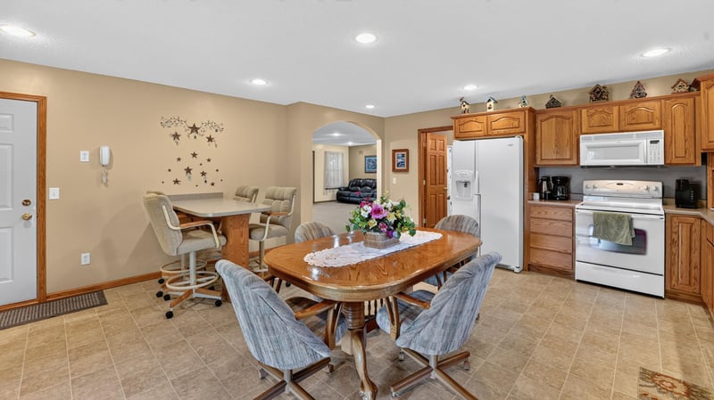13082 Beroun Crossing Rd, Brook Park, MN 55007