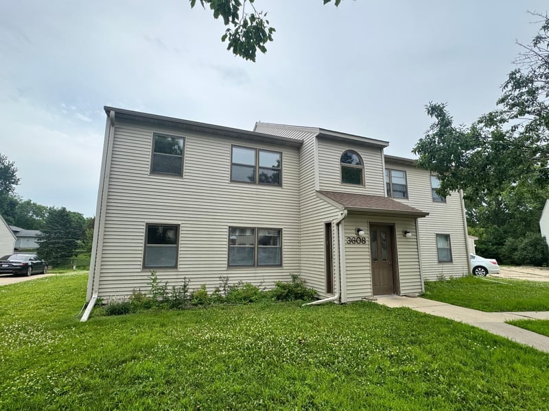 3608 10th Ln NW #1, Rochester, MN 55901