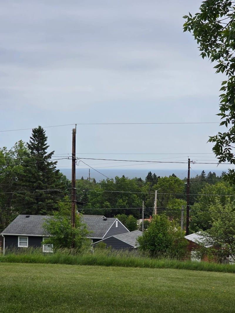 16 Carter Ln, Silver Bay, MN 55614