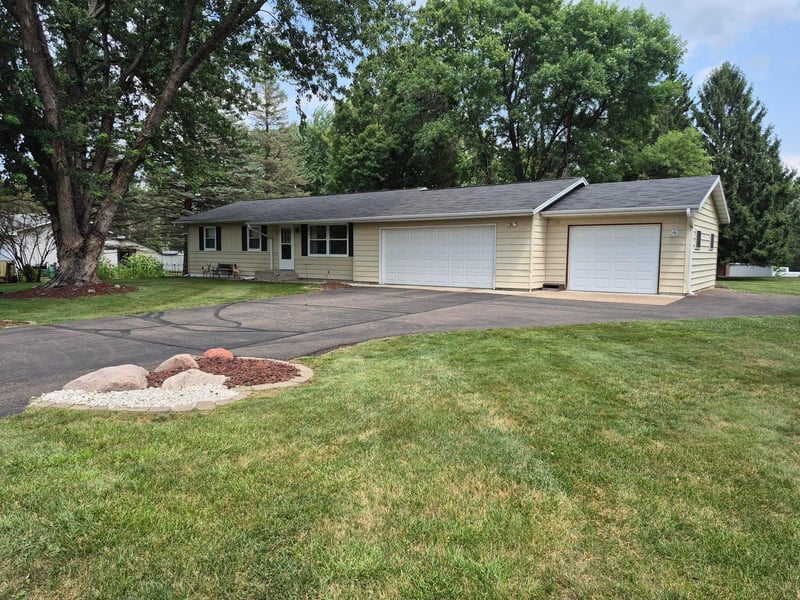 414 S Moody Rd, Saint Croix Falls, WI 54024