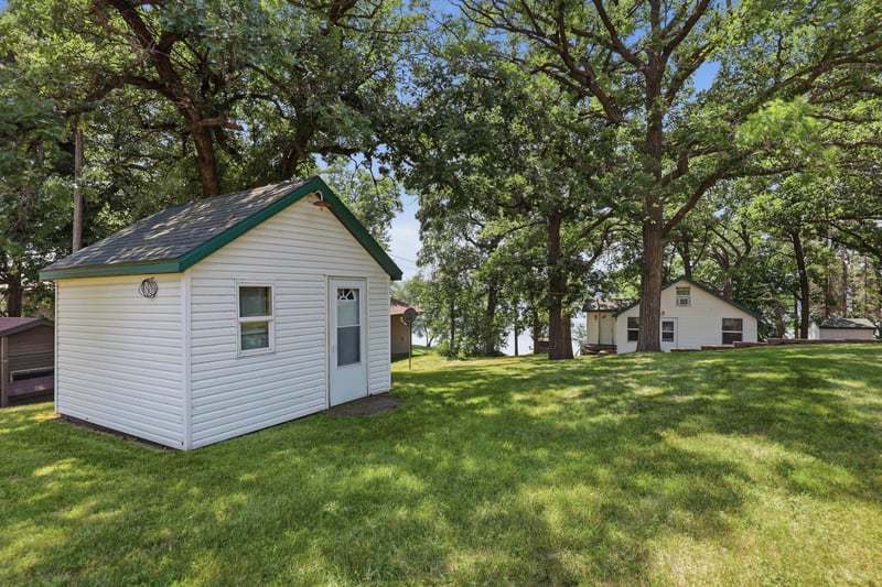 15588 E Munson Dr, Detroit Lakes, MN 56501