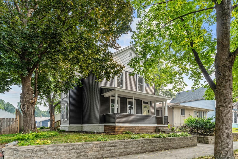 811 Watson Ave, Saint Paul, MN 55102