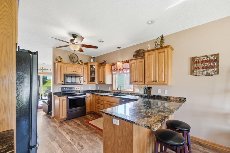 1206 Willow Pond Dr, Waite Park, MN 56387