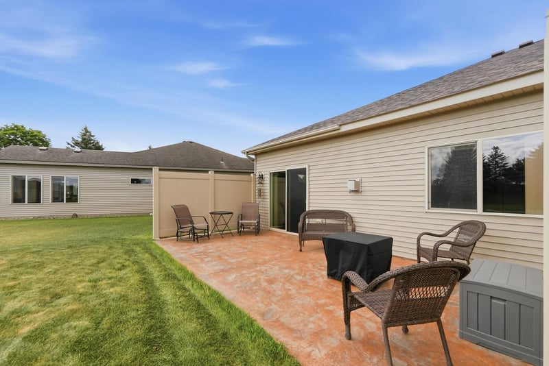 1206 Willow Pond Dr, Waite Park, MN 56387