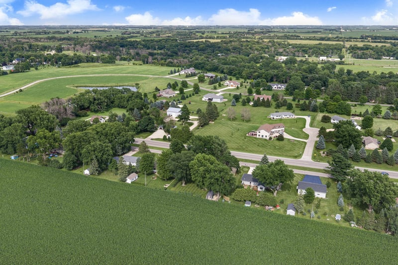 24067 540th Ave, Austin, MN 55912