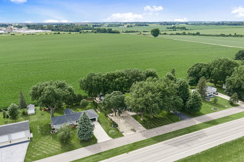 24067 540th Ave, Austin, MN 55912