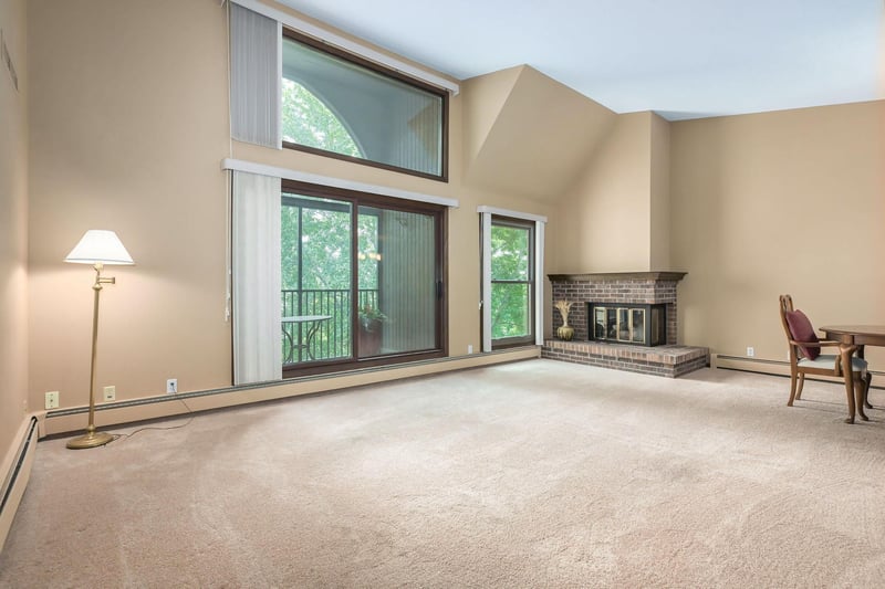 9600 Portland Ave S #311, Bloomington, MN 55420