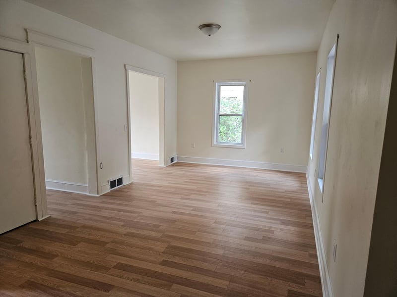 22 2nd St SE, Faribault, MN 55021