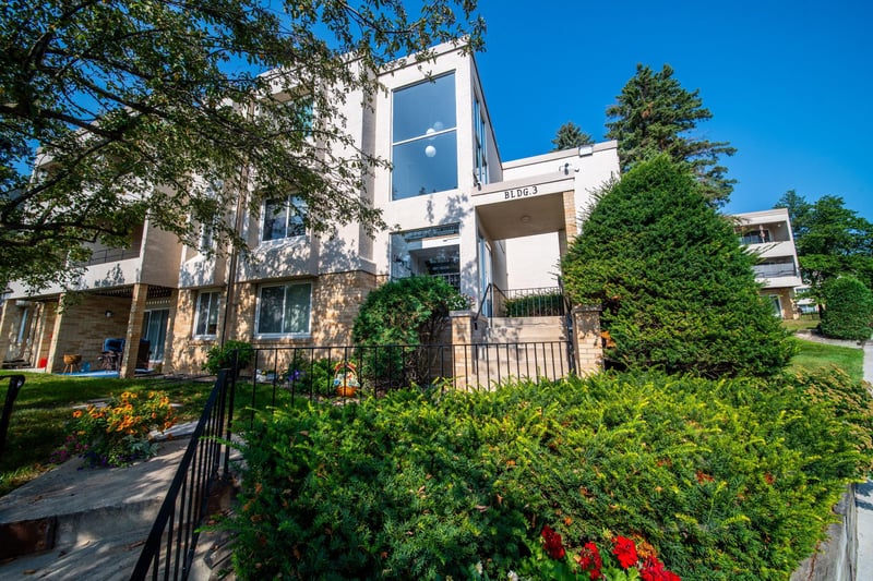 358 Elton Hills Dr NW #32, Rochester, MN 55901