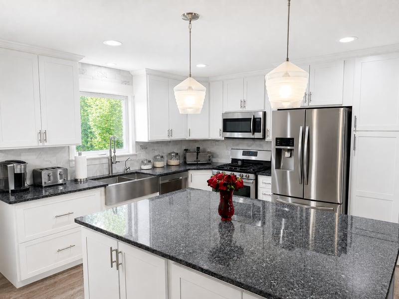 3856 Cinnabar Dr, Eagan, MN 55122