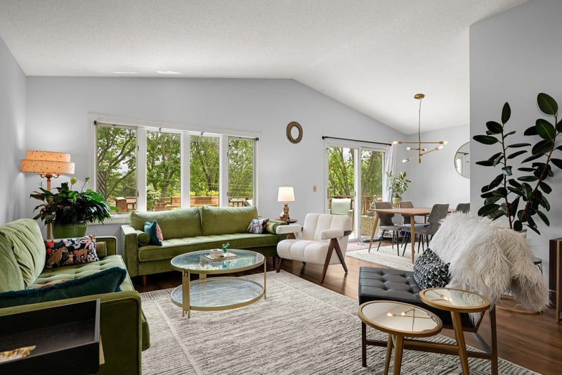 1465 18th Ave NW, New Brighton, MN 55112