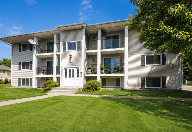 1811 Greenfield Ln SW #12, Rochester, MN 55902