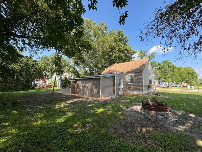 106 1st Ave SW, Eagle Bend, MN 56446