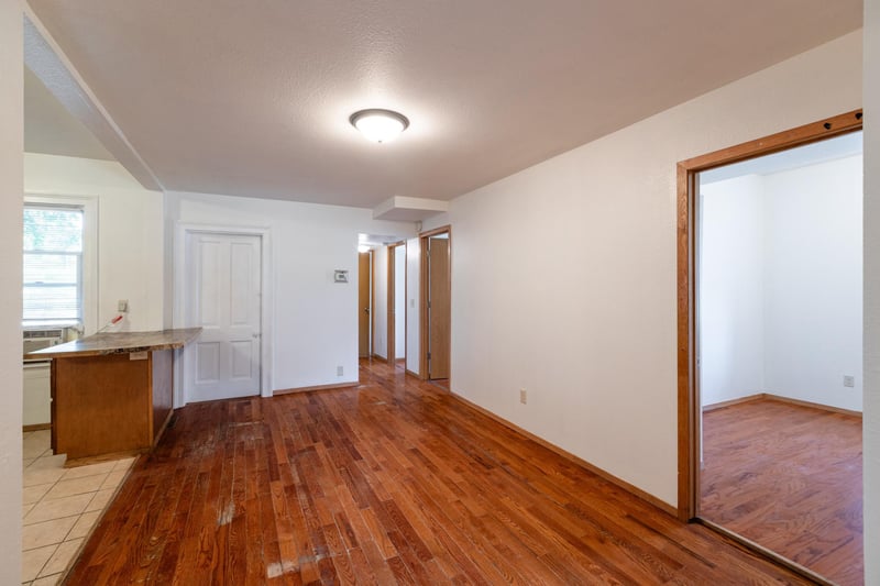 803 W 5th St, Winona, MN 55987