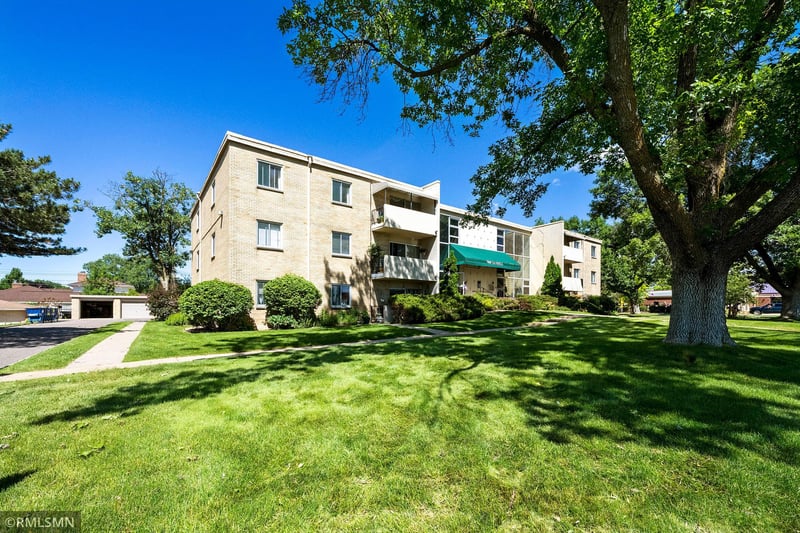 7000 Sandell Ave #16, Edina, MN 55435