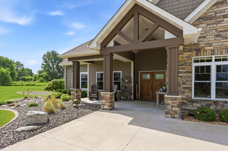 23915 Territorial Rd, Rogers, MN 55374