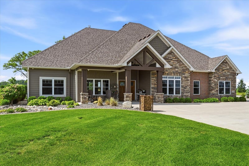 23915 Territorial Rd, Rogers, MN 55374