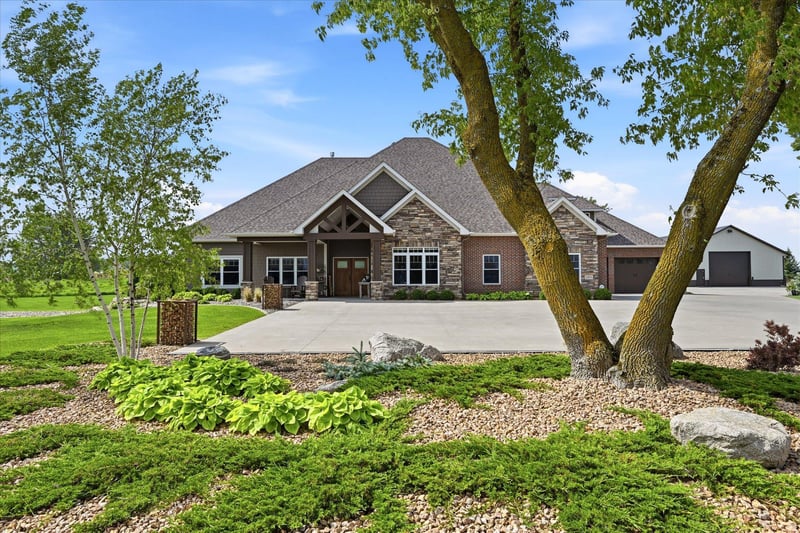 23915 Territorial Rd, Rogers, MN 55374