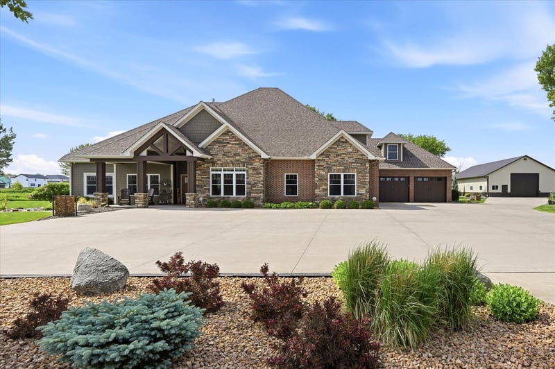 23915 Territorial Rd, Rogers, MN 55374