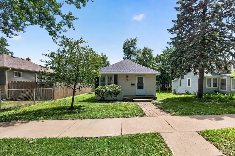 1154 Lawson Ave E, Saint Paul, MN 55106