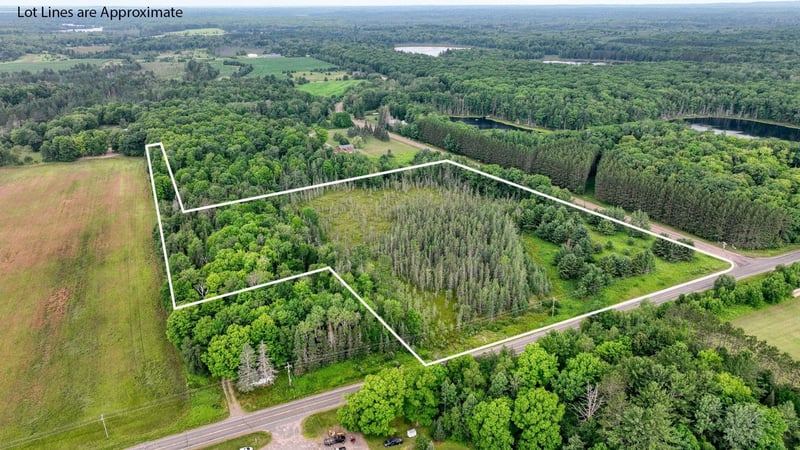 4E Twin Lake Rd, Hayward, WI 54843